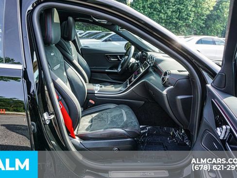 Used 2025 Mercedes-Benz C 43 AMG 4MATIC Sedan image 23