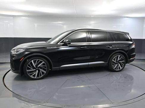Used 2025 Lincoln Aviator Reserve w/ Equipment Group 201A AWD/4WD image 12