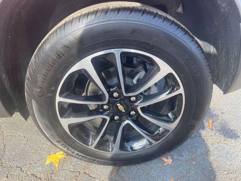 Used 2025 Chevrolet TrailBlazer LT w/ Driver Confidence Package image 25