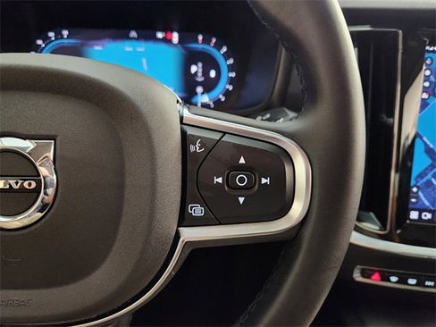 Used 2024 Volvo S60 B5 Core image 29