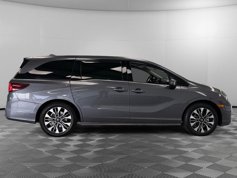 Used 2026 Honda Odyssey Elite image 9