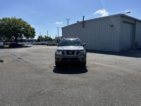 Used 2020 Nissan Frontier PRO-4X w/ Pro-4x Utility Package AWD/4WD image 2