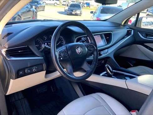 Used 2020 Buick Enclave Essence w/ Sound and Sites Package image 16