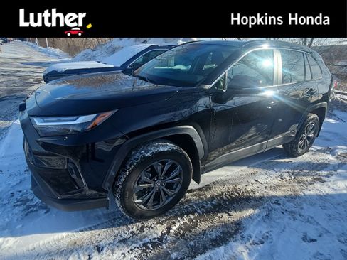 Used 2023 Toyota RAV4 XLE Premium image 1