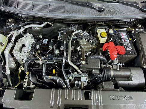 Used 2025 Nissan Kicks S FWD image 31