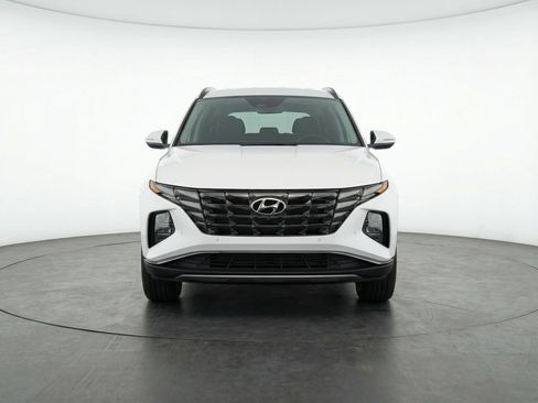 Used 2025 Hyundai Tucson SEL image 2