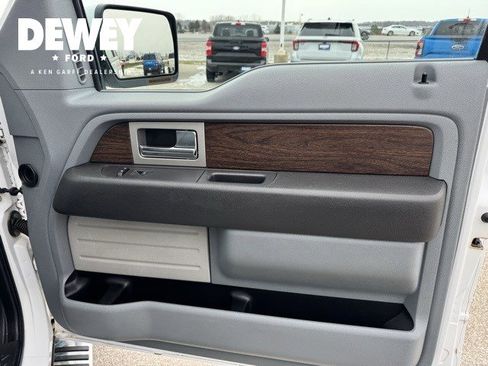 Used 2014 Ford F150 Lariat image 34