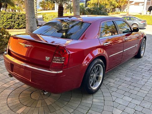 Used 2006 Chrysler 300 C RWD image 33