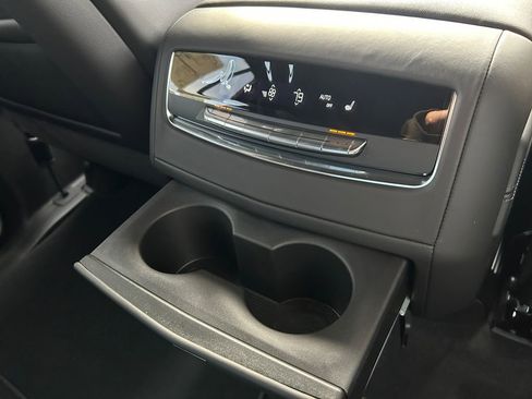 New 2026 Cadillac Escalade Platinum Sport w/ LPO, ONYX Package image 36