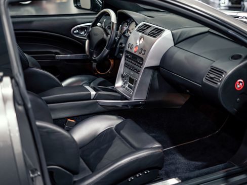 Used 2003 Aston Martin Vanquish RWD image 8