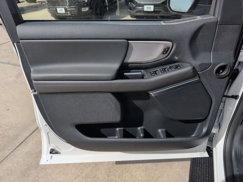 New 2025 Ford Expedition Max Active image 30