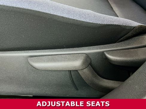 Used 2025 Nissan Versa SV w/ Trunk Package image 4