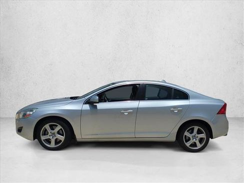 Used 2012 Volvo S60 T5 FWD image 8