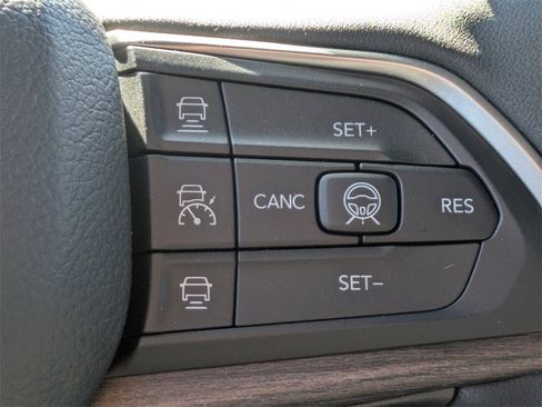 Used 2026 Jeep Grand Cherokee Limited image 29