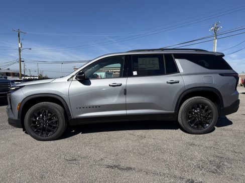 New 2026 Chevrolet Traverse LT w/ Midnight/Sport Edition image 3