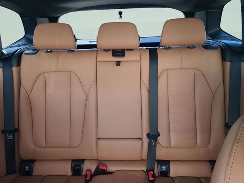 Used 2021 BMW X3 xDrive30i w/ Executive Package image 5