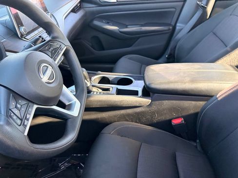 Certified 2024 Nissan Altima 2.5 SV FWD image 18