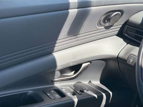 New 2026 Hyundai Elantra Sport FWD image 17