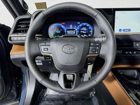 New 2026 Toyota Crown Signia AWD/4WD image 12