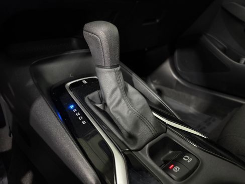 Used 2022 Toyota Corolla LE image 15