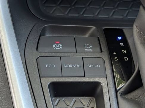 Used 2025 Toyota RAV4 XLE Premium FWD image 16