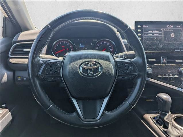 Used 2022 Toyota Camry XSE FWD image 15