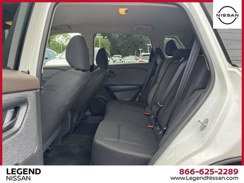 Used 2023 Nissan Rogue S AWD/4WD image 12