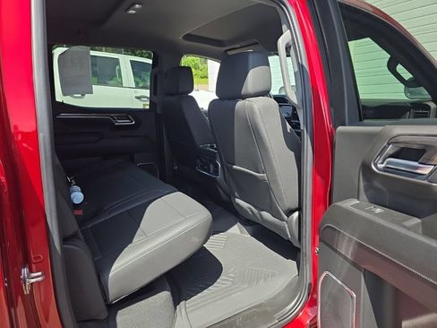 Used 2023 Chevrolet Silverado 1500 LTZ AWD/4WD image 5