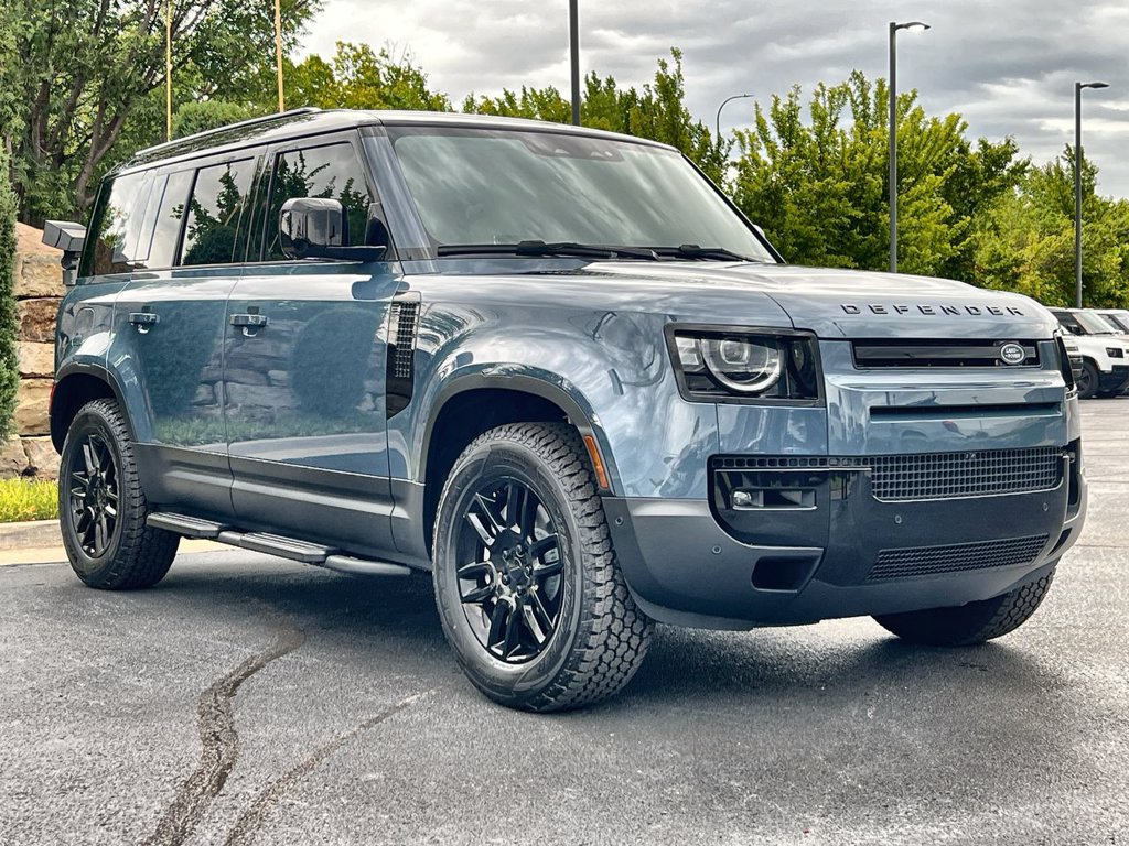 Used 2026 Land Rover Defender 110 S AWD/4WD image 7