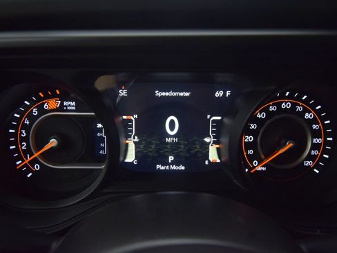 New 2026 Jeep Wrangler Unlimited Sahara AWD/4WD image 18