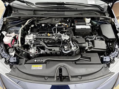 Used 2025 Toyota Corolla LE image 30