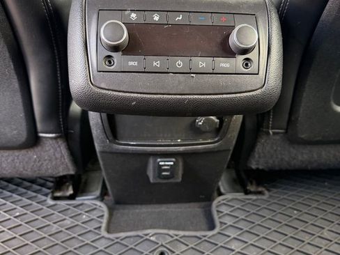 Used 2014 GMC Acadia SLT image 10