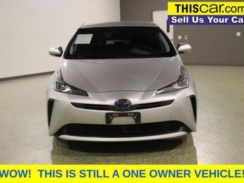 Used 2019 Toyota Prius LE FWD image 3