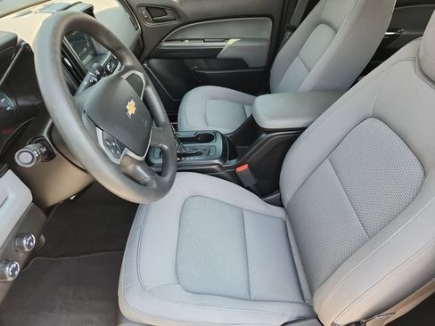 Used 2018 Chevrolet Colorado W/T w/ WT Convenience Package AWD/4WD image 13