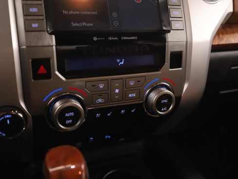 Used 2021 Toyota Tundra Platinum image 21