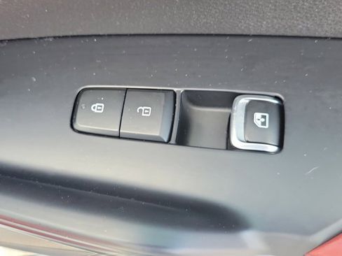 Used 2023 Kia K5 GT-Line image 9