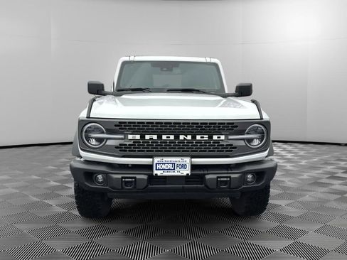 Used 2025 Ford Bronco Badlands image 7