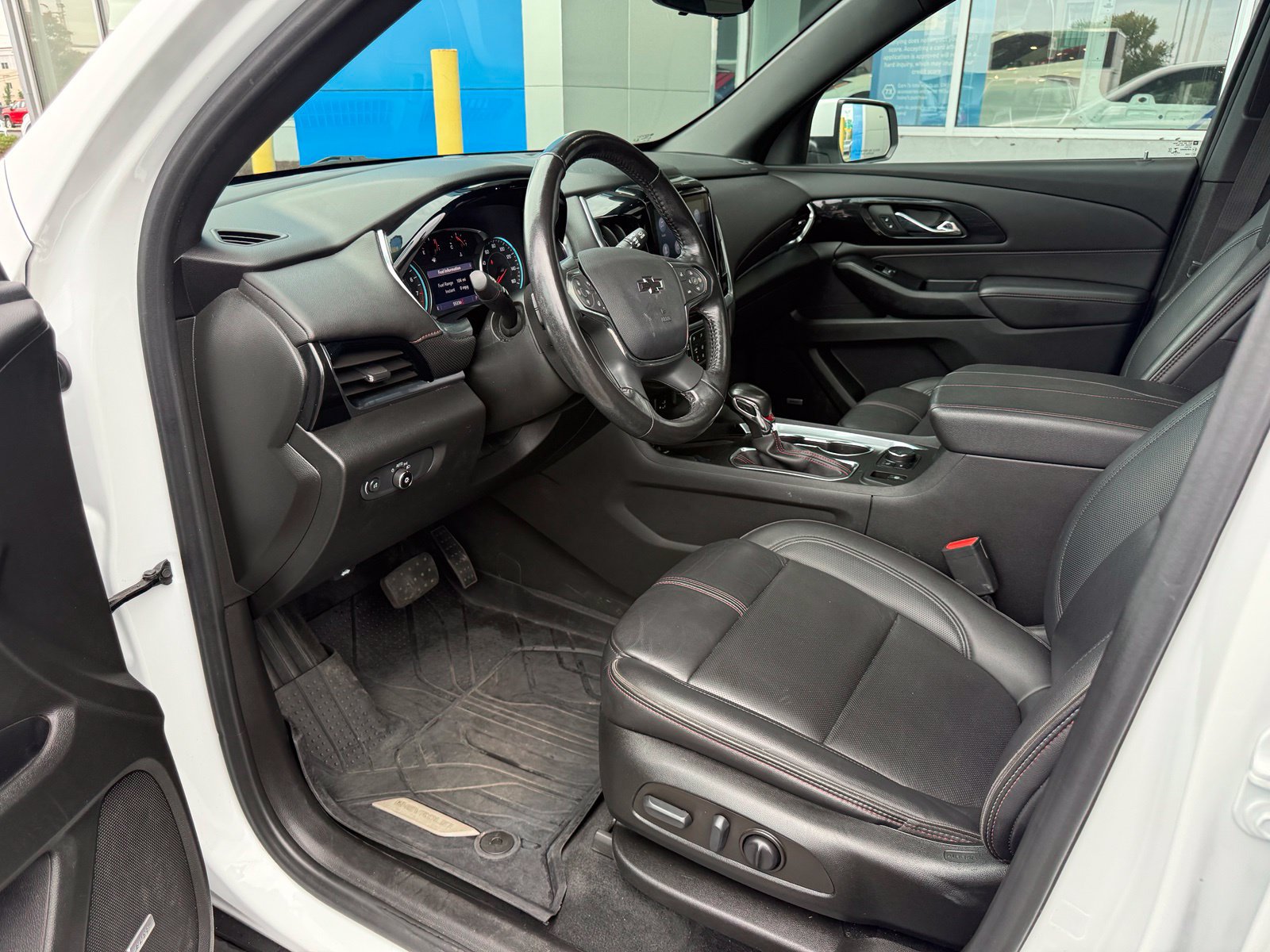 Used 2022 Chevrolet Traverse RS AWD/4WD image 20