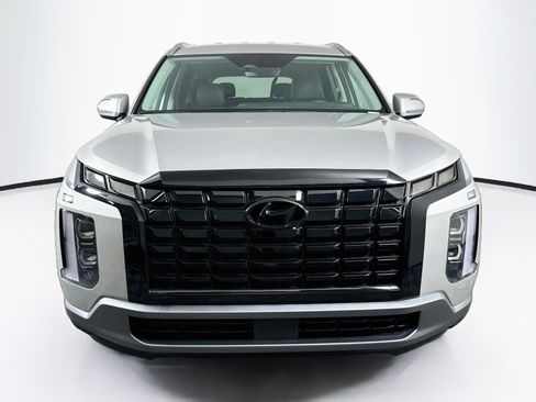 Used 2025 Hyundai Palisade SEL FWD image 2