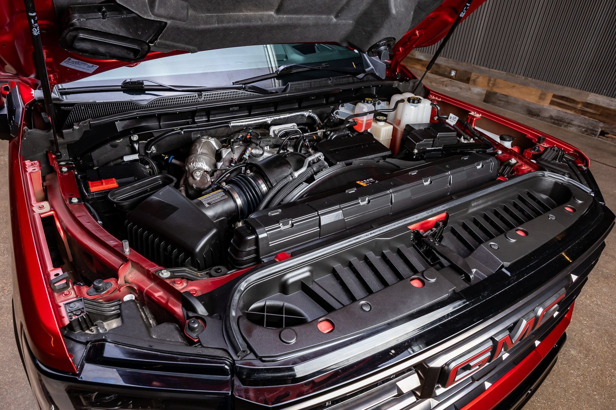 Used 2025 GMC Sierra 2500 AT4X AWD/4WD image 42
