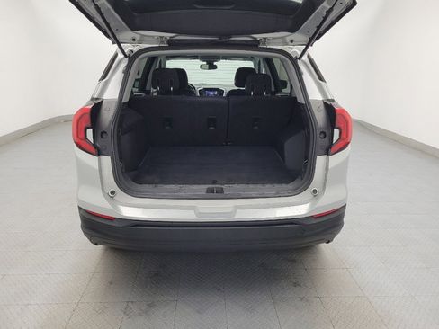 Used 2020 GMC Terrain SLE image 29