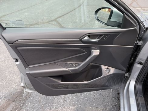 Used 2020 Volkswagen Jetta SEL FWD image 14
