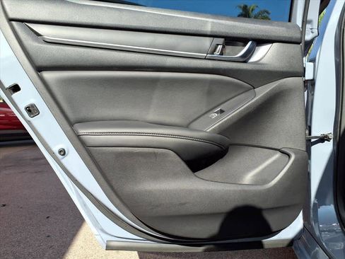 Used 2022 Honda Accord Sport Special Edition image 19