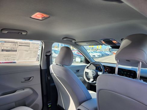 New 2026 Hyundai Kona SE image 19