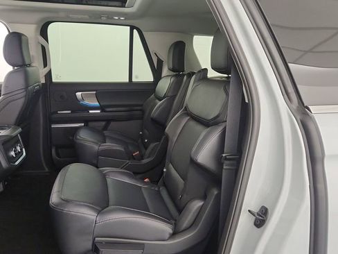 New 2025 Ford Expedition Max Platinum w/ Driver's Package image 44