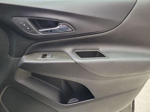 Used 2023 Chevrolet Equinox LT FWD image 21