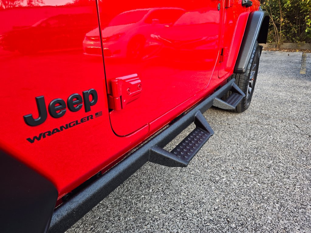 Used 2024 Jeep Wrangler Unlimited Sport AWD/4WD image 15