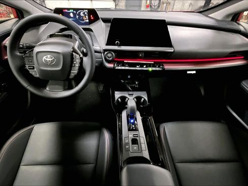 New 2026 Toyota Prius Plug-In Hybrid FWD image 5