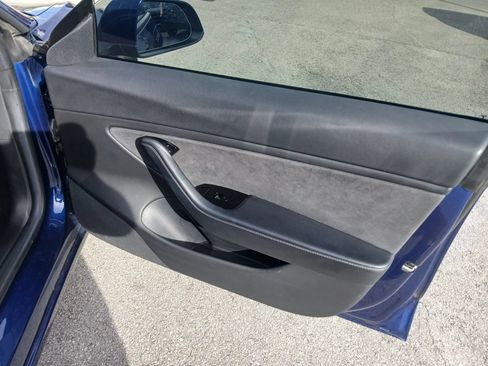 Used 2018 Tesla Model 3 Long Range AWD/4WD image 17