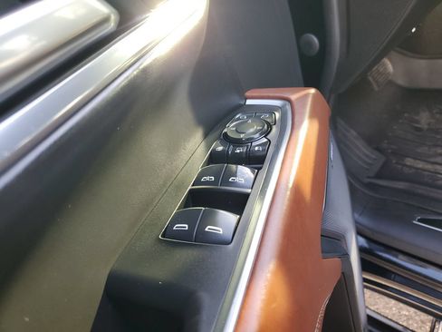Used 2024 GMC Sierra 3500 Denali Ultimate AWD/4WD image 18